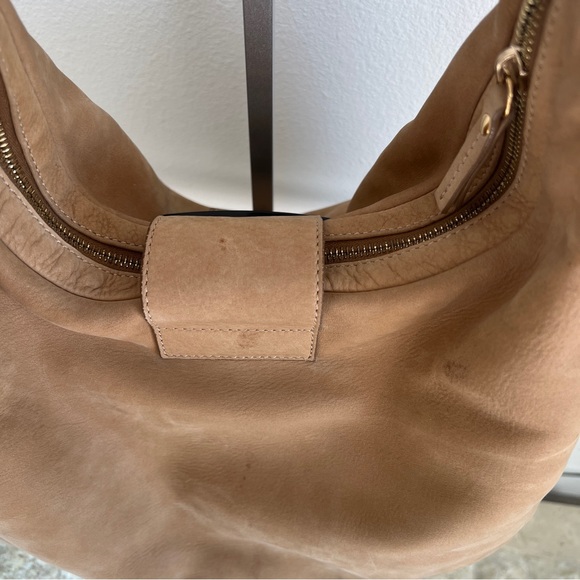 Fendi Mamma Baguette Suede Shoulder Bag – Tortoise & Gold Hardware - Picture 11 of 16